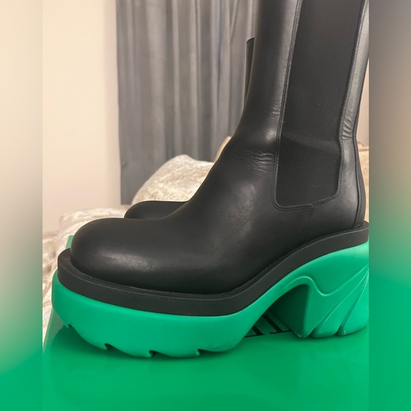 Bottega Veneta Color Sole Chelsea Boot (Women) Size: 36 1/2 - Picture 8 of 13